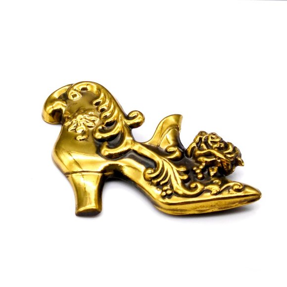 Vintage Brass Repousse Shoe Brooch, Art Nouveau Floral High Heel Victorian Boot - Picture 3 of 4